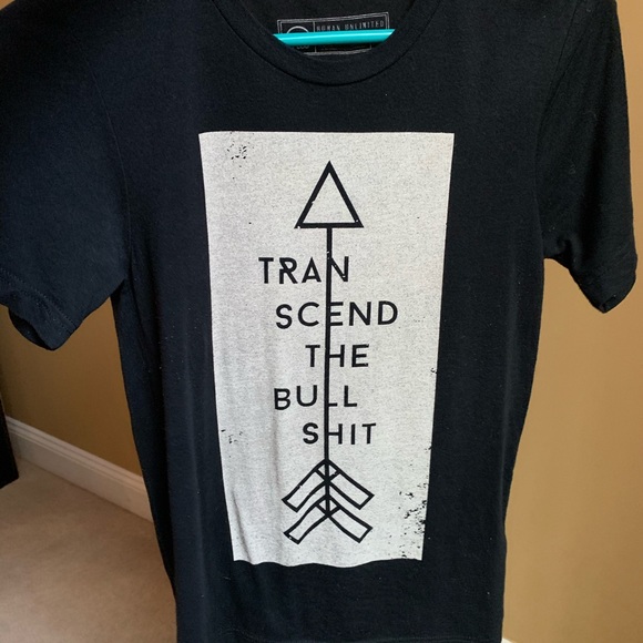 Top - Picture 2 of 3